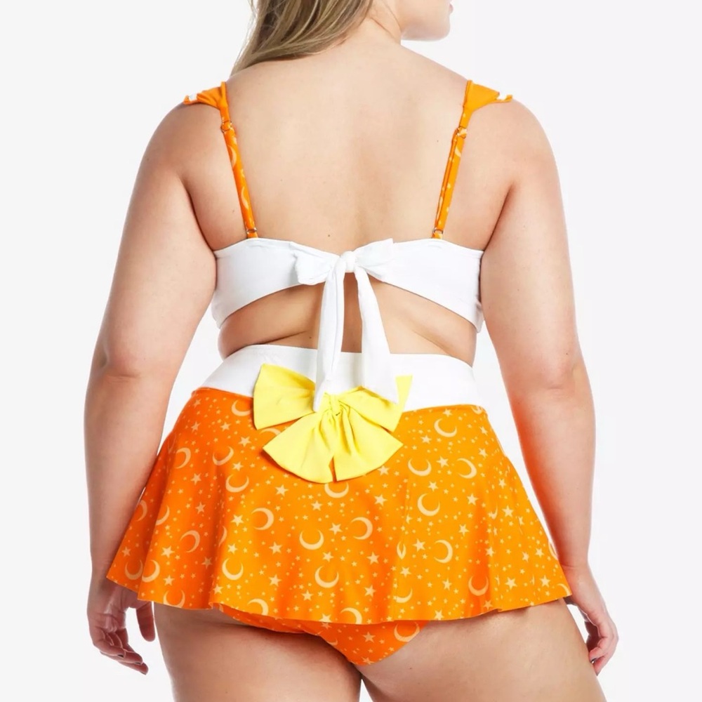 Hot Topic Sailor Moon Sailor Venus Cosplay Top & Skirted Bottoms Swimsuit SET 2X - Picture 6 of 16